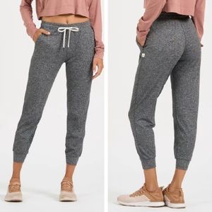 Vuori performance joggers